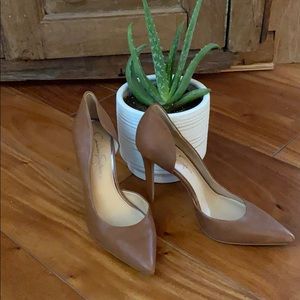 Jessica Simpson tan heels. Used condition